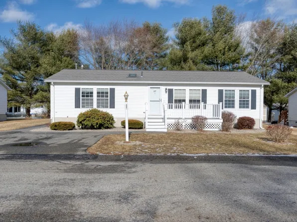 27 Trailwood Dr, Bridgewater, MA 02324