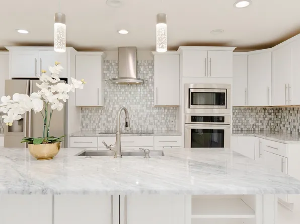 215 Countryside Dr, Arlington, TX 76014