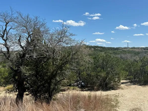 100 Manana Dr, Blanco, TX 78606