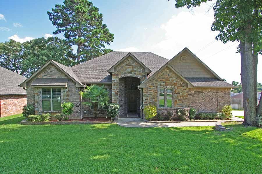1st image of 3119 Arbor Oak Dr