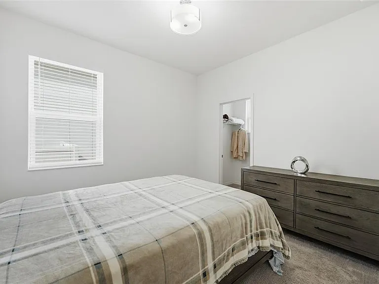 2081 Malbec Ct — Photo 17