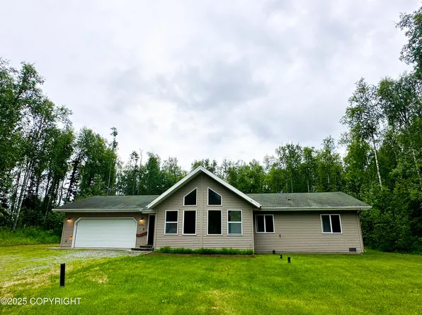 6370 W Commadore Ln, Wasilla, AK 99654