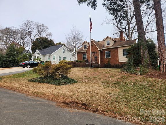 3rd image of 3139 Shenandoah Ave