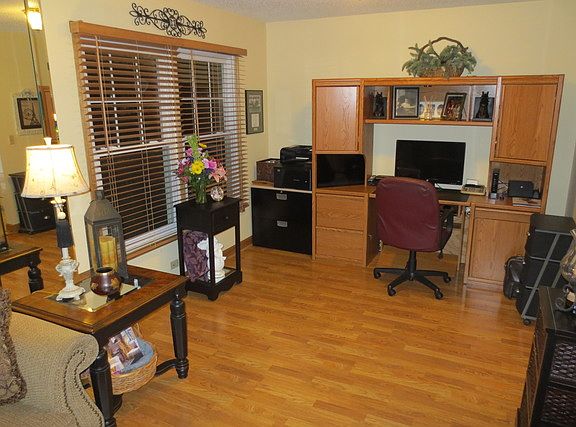 4th image of 410 Candlewood Trl