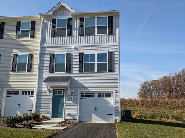 289 Hamilton Ln, Coatesville, PA 19320