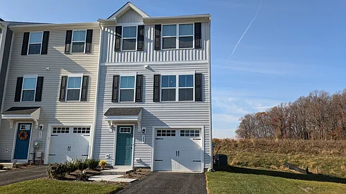289 Hamilton Ln Photo 1