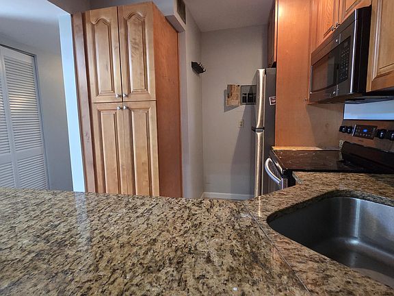 4th image of 1015 Green Pine Boulevard #E3