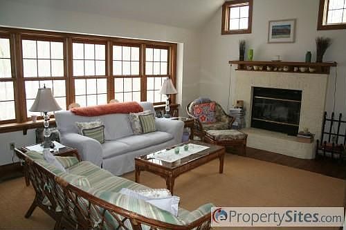 5th image of 4018 Oxford Dr
