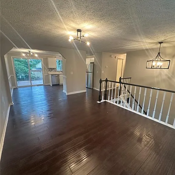 2205 Mill Wood Ct — Photo 19