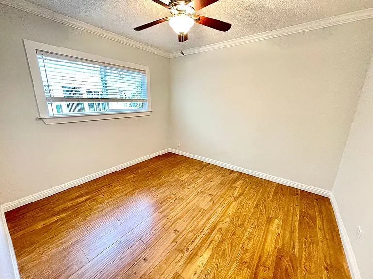 4232 Lindblade Dr — Photo 13