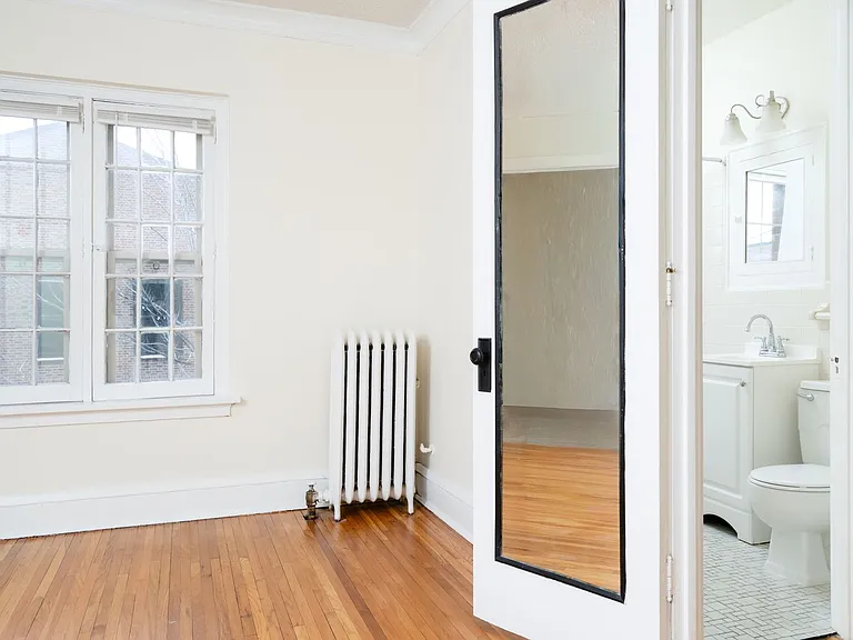 Belmont Apartments — Photo 9