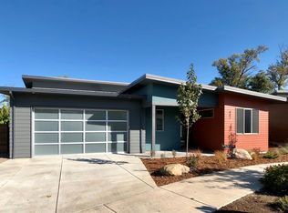 881 Sander Way, Ashland, OR 97520