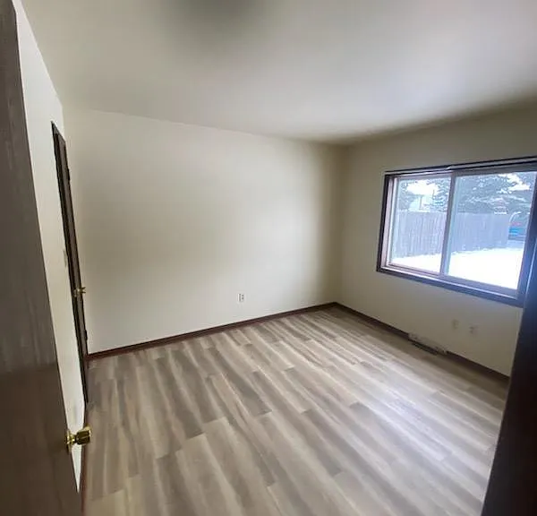 40 Oak Ct #C — Photo 1