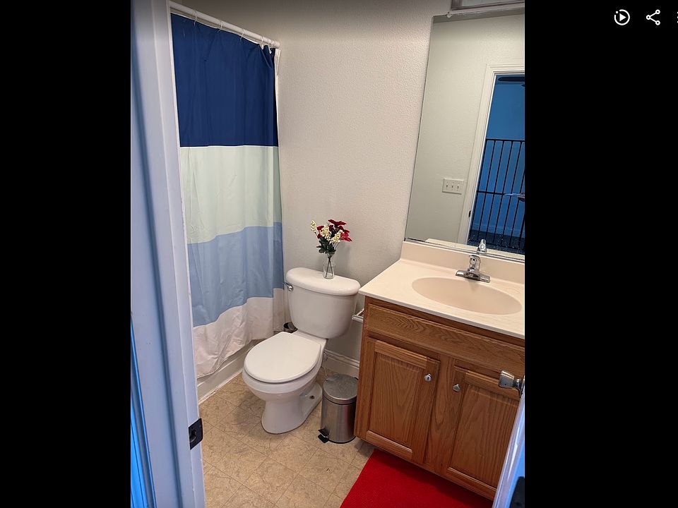 2nd image of 3758 Larkspur Ave #A