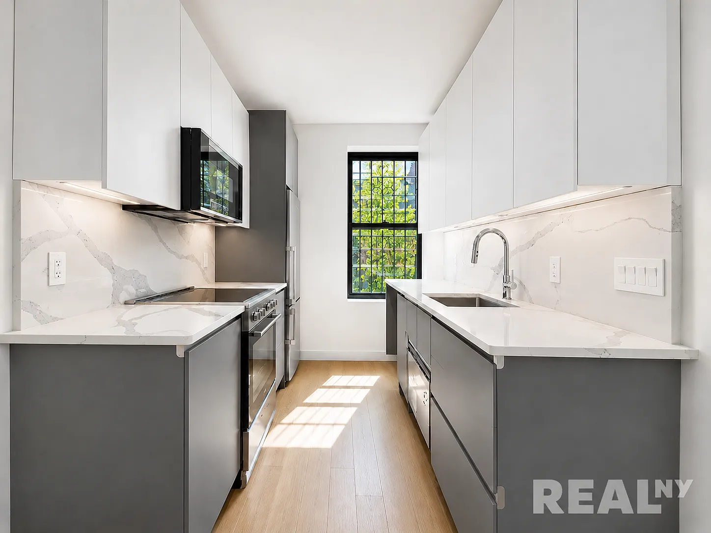 19 Wyckoff Street — Photo 2
