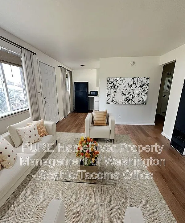 15501 Grant Ave SW #4