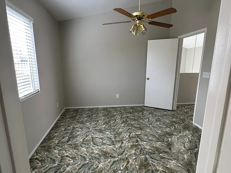 4160 Country Garden Ave — Photo 16