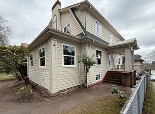 5012 17th Ave NE #A, Seattle, WA 98105