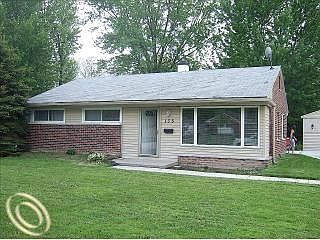 1st image of 135 Huntley Ave