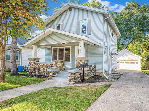 913 E Victoria St, South Bend, IN 46614