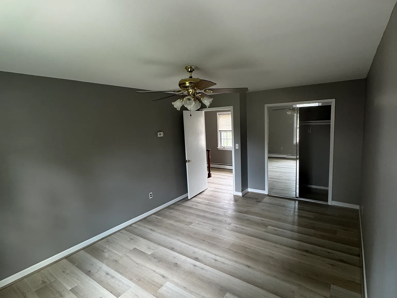 3 bed, 3500 sqft, $1,300 — Photo 4