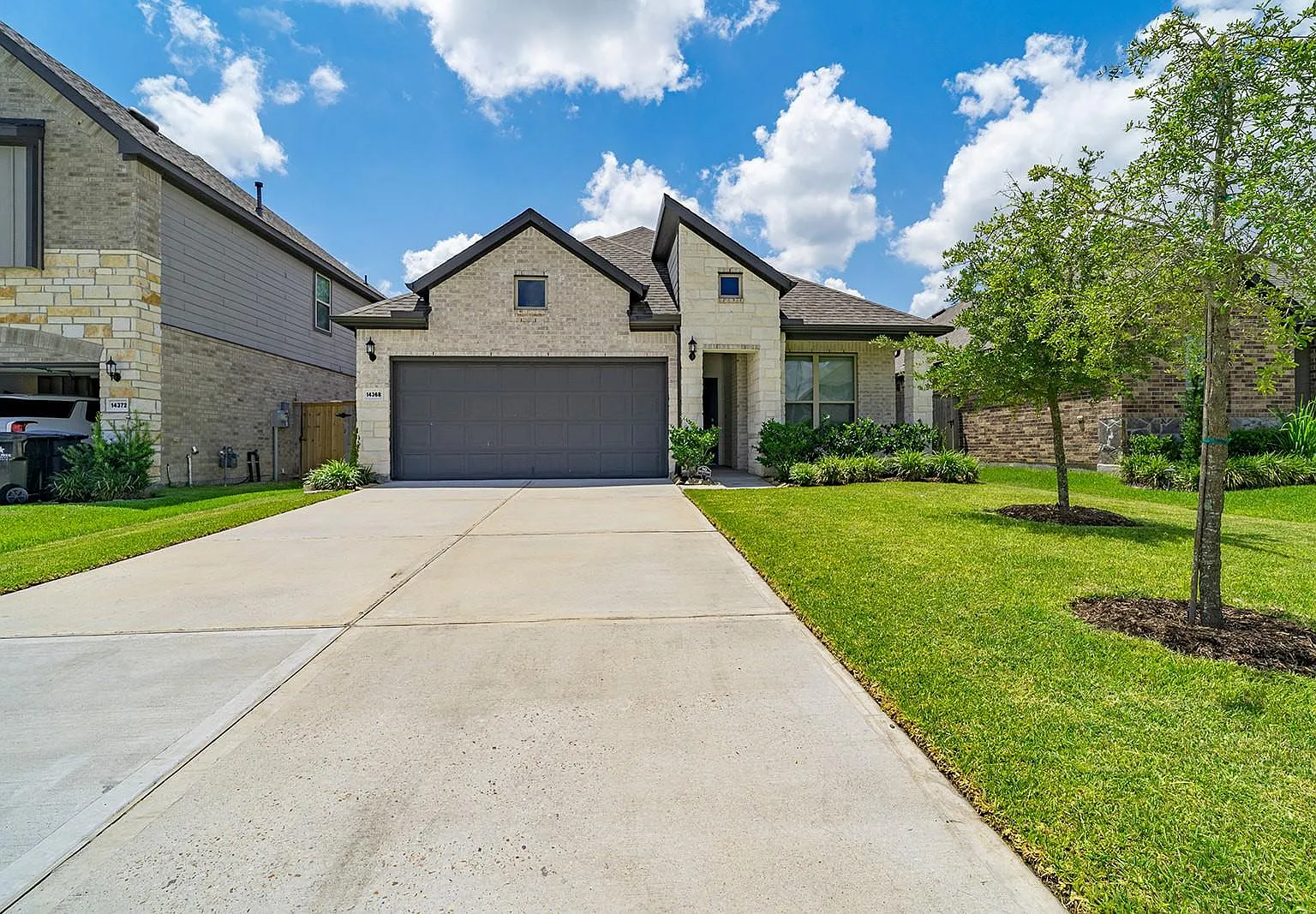 4 bed, 3.0 bath, 2166 sqft, $2,500 — Photo 2