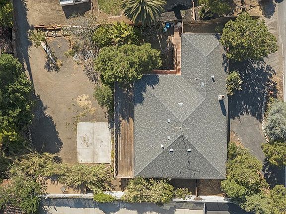 3rd image of 11166 Canon Vista Ave