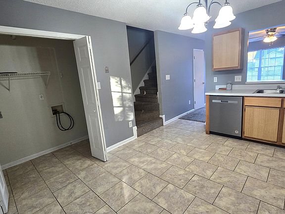 5th image of 1128 Pueblo Dr