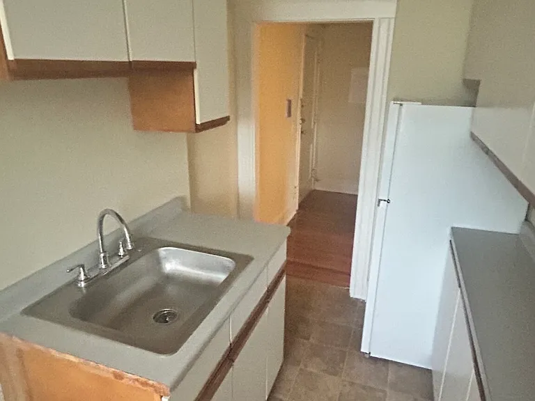 223 Essex St #26 — Photo 11