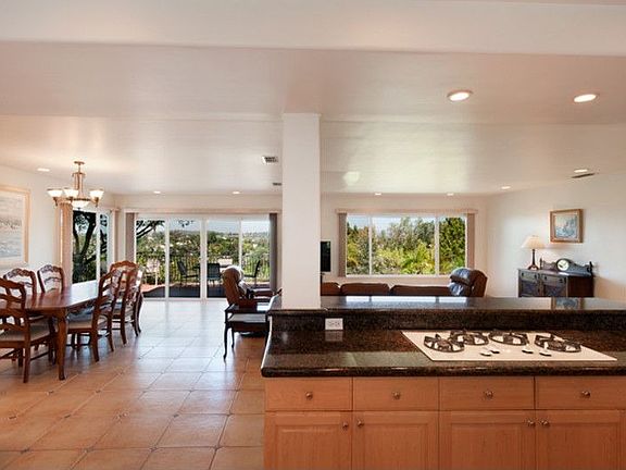 5th image of 1801 Skyline Dr