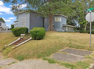 615 S High St, Trenton, TN 38382