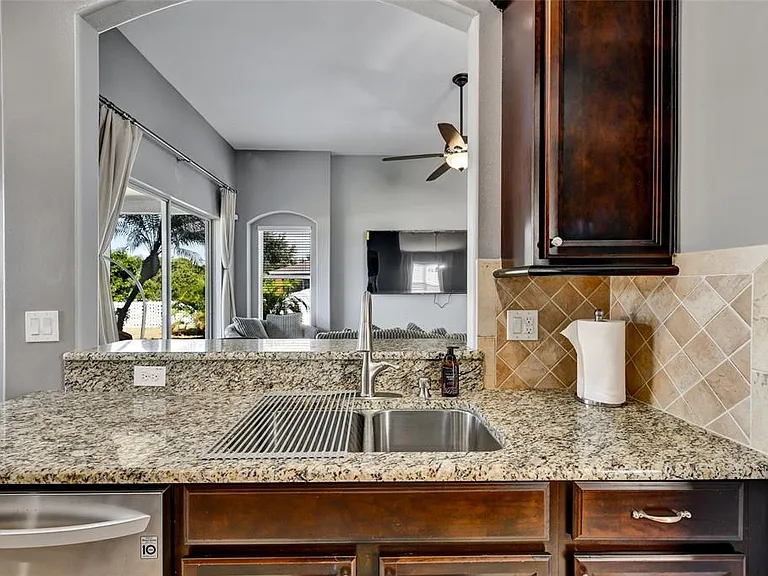 7514 Forest Mere Dr — Photo 14