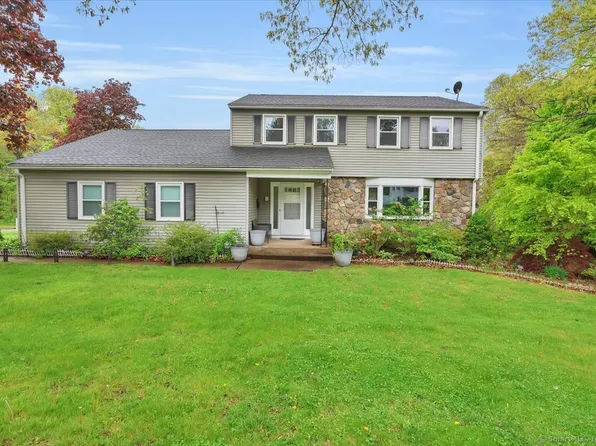 6 Hamilton Drive, Manchester, CT 06042