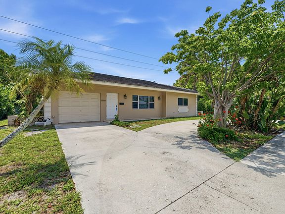 2nd image of 1256 SW 9th Avenue