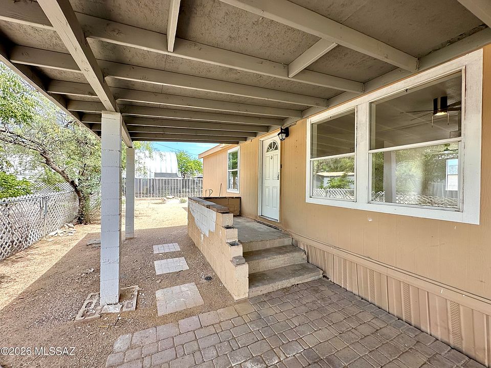 1st image of 3217 E Bilby Rd