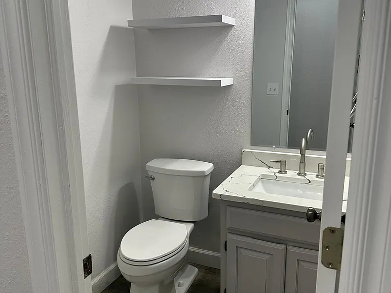 3731 Riverside Dr — Photo 5