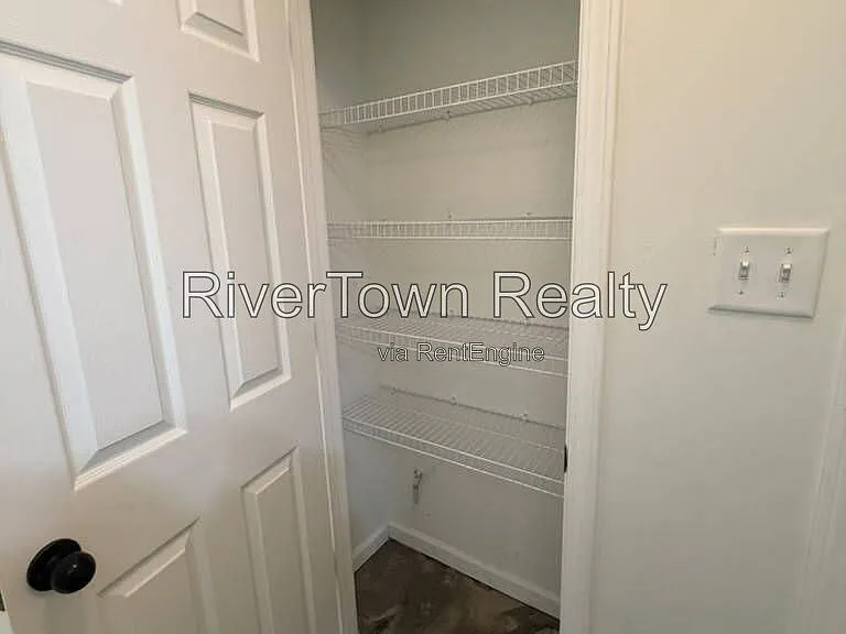 3854 Ajanders Dr — Photo 11