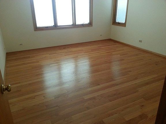 5th image of 763 Yorkshire Ln