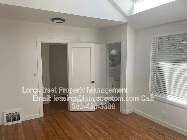 4514 NE 18th Ave — Photo 16