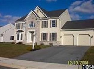 75 Casey Ln, York, PA 17402