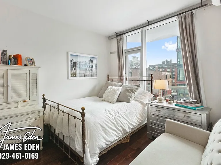 40 N 4th St #4V — Photo 4
