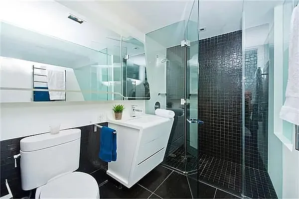 Rented by SERHANT. | media 14