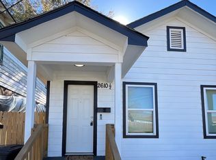2610 1/2 Mills St, Houston, TX 77026