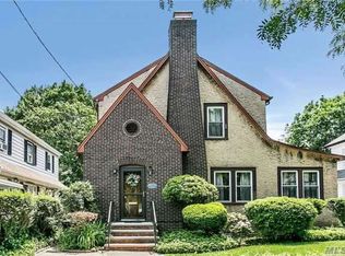 15744 Quince Ave, Flushing, NY 11355