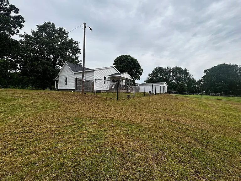5425 State Route 225 — Photo 24