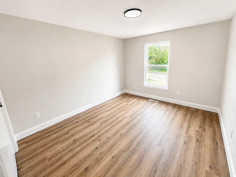 608 N Gallatin St — Photo 8