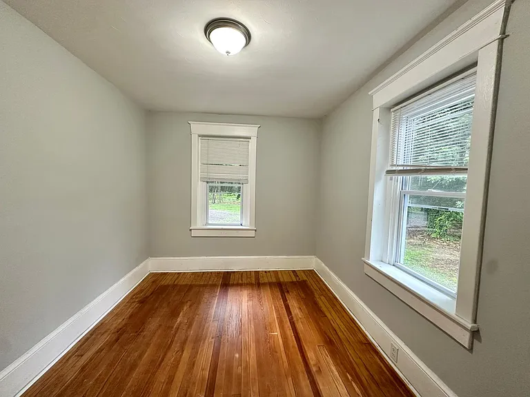 351 N Spring Rd — Photo 12