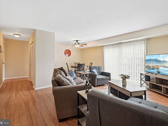 3rd image of 3310 S 28th St APT 403