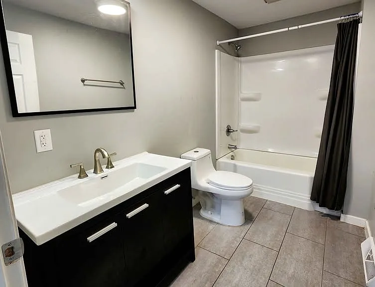 119 Grace St — Photo 10