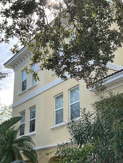 Townhouse side
